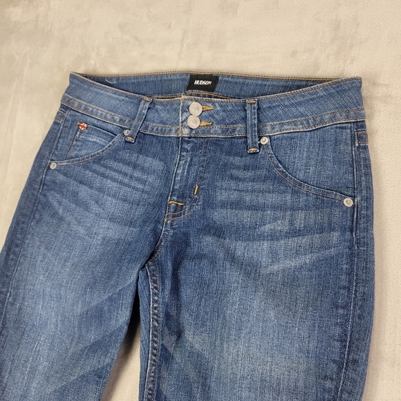 Hudson Malibu Cap Cuffed Capri Jeans - Picture 4 of 10